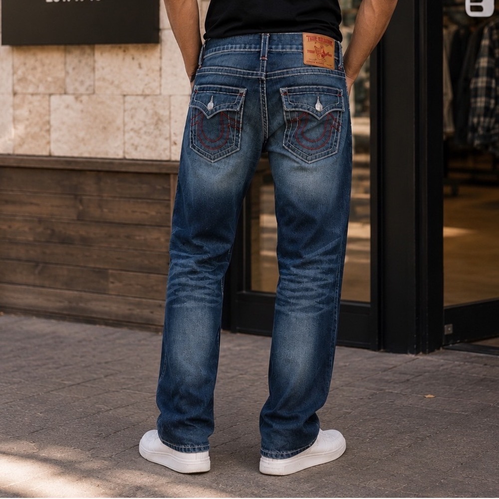 True Religion Jeans Straight Leg Distressed Red Stitch Denim Patchwork Sz 38x33